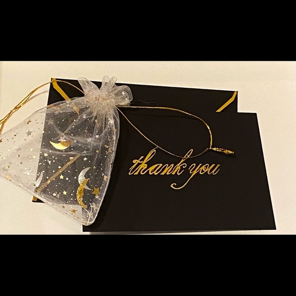 Personalized “Wifey” Heishi Bracelet - Picture 5 of 6